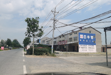 南华如何能保证墙体广告的醒目性？