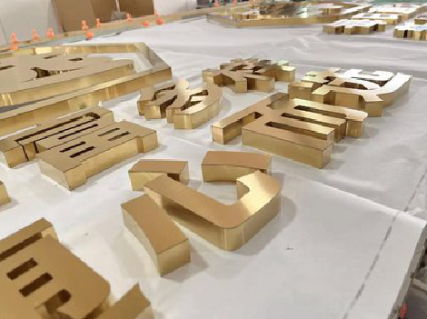 南华拉丝不锈钢字的特点。